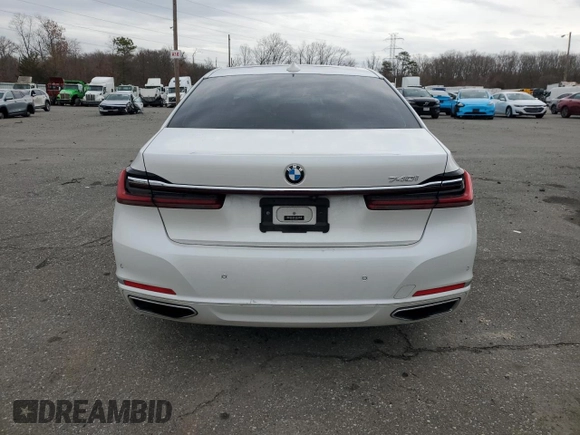 2020 BMW 7 Series 740i with VIN WBA7T2C02LCE43427, listed as a Copart auction lot 84253634 with 61,180 mi miles and Salvage Title. Bid and sale history available at carsss.com. Image 6.