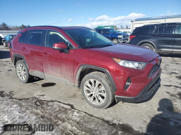 2019 Toyota RAV4 XLE Premium with VIN JTMA1RFV8KD036460, listed as a Copart auction lot 41913415 with 18,446 mi miles and Salvage Title. Bid and sale history available at carsss.com. Image 4.