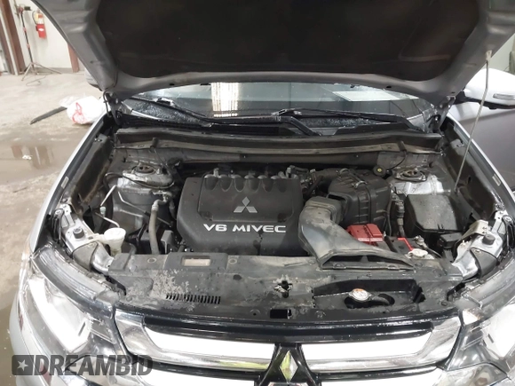 2017 Mitsubishi Outlander GT with VIN JA4JZ4AX7HZ045970, listed as a IAAI auction lot 41985711 with 167,963 mi miles and . Bid and sale history available at DreamBid. Image 10.