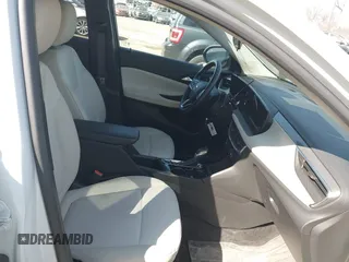 2024 Buick Encore GX Preferred z VIN KL4AMCSL1RB002336, wystawiony jako IAAI lot #41700398 z przebiegiem 13 901 mil mil oraz . Historia ofert i sprzedaży dostępna na DreamBid. Obrazek 5.