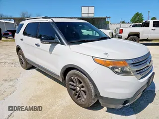 2013 Ford Explorer XLT with VIN 1FM5K7D82DGB14342, listed as a Copart auction lot 52742935 with 153,098 mi miles and Clean Title. Bid and sale history available at carsss.com. Image 1.