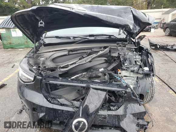 2023 Volvo XC40 Ultimate с VIN YV4ED3UMXP2086096, выставлен на аукционе Copart как лот 82325614 с пробегом Не указан миль и Списание • Salvage title. История ставок и продаж доступна на DreamBid. Изображение 5.