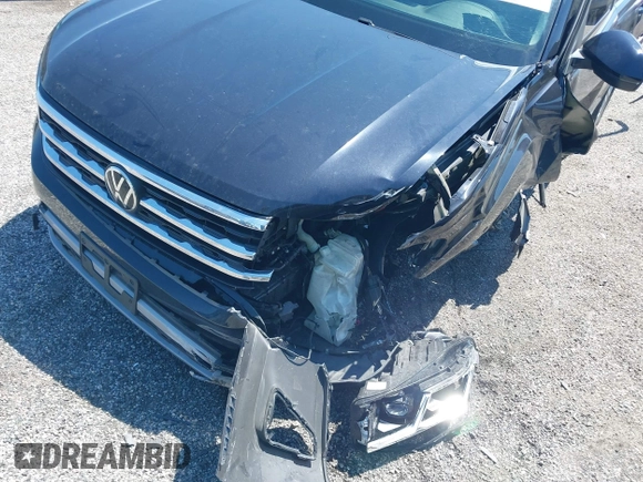2023 Volkswagen Atlas SE с VIN 1V2KR2CA3PC522546, выставлен на аукционе IAAI как лот 42065884 с пробегом 31 076 миль миль и . История ставок и продаж доступна на DreamBid. Изображение 6.