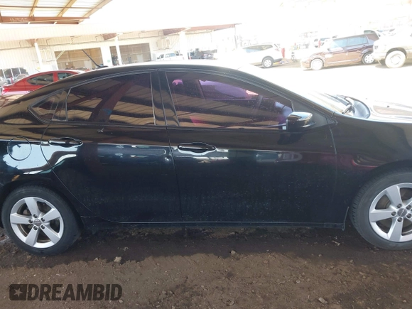 2015 Dodge Dart SXT with VIN 1C3CDFBB8FD221712, listed as a IAAI auction lot 42008995 with 137,548 mi miles. Bid and sale history available at carsss.com. Image 13.