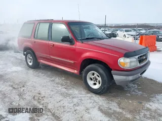 1997 Ford Explorer Eddie Bauer z VIN 1FMDU32X3VUB88302, wystawiony jako IAAI lot #41549154 z przebiegiem 228 480 mil mil oraz . Historia ofert i sprzedaży dostępna na DreamBid. Obrazek 1.