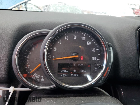 2020 MINI Countryman Cooper S with VIN WMZYX1C03L3L94225, listed as a Copart auction lot 80098624 with 33,195 mi miles and Salvage Title. Bid and sale history available at carsss.com. Image 9.