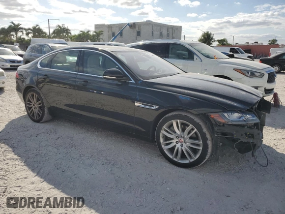 2018 Jaguar XF with VIN SAJBE4EV6JCY56135, listed as a Copart auction lot 88316245 with 35,087 mi miles and Salvage Title. Bid and sale history available at DreamBid. Image 4.