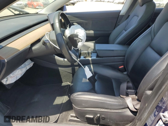 2018 Tesla Model 3 Long Range Battery z VIN 5YJ3E1EA4JF056385, wystawiony jako Copart lot #60174535 z przebiegiem 79 840 mil mil oraz Czysty tytuł • Clean title. Historia ofert i sprzedaży dostępna na DreamBid. Obrazek 7.