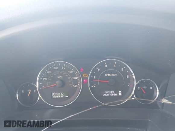 2008 Jeep Commander Sport z VIN 1J8HG48K88C232277, wystawiony jako IAAI lot #42582253 z przebiegiem 159 912 mil mil oraz . Historia ofert i sprzedaży dostępna na DreamBid. Obrazek 7.