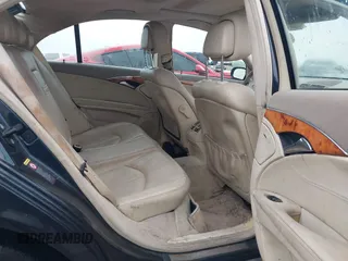 2006 Mercedes-Benz E 350 z VIN WDBUF56J66A893306, wystawiony jako IAAI lot #42165424 z przebiegiem Nie podano mil oraz . Historia ofert i sprzedaży dostępna na DreamBid. Obrazek 8.