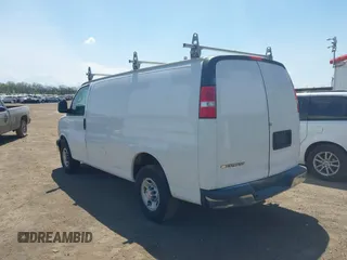 2019 Chevrolet Express Cargo with VIN 1GCWGAFP3K1249390, listed as a IAAI auction lot 42101049 with 82,211 mi miles. Bid and sale history available at carsss.com. Image 3.