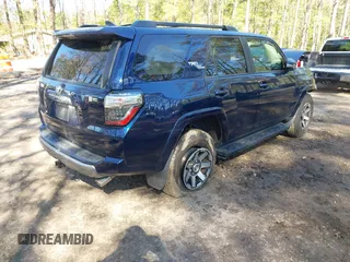 2021 Toyota 4Runner TRD Off Road Premium z VIN JTERU5JR3M5897552, wystawiony jako IAAI lot #41995904 z przebiegiem 90 097 mil mil oraz . Historia ofert i sprzedaży dostępna na DreamBid. Obrazek 4.