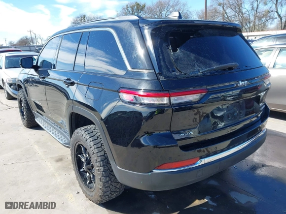 2023 Jeep Grand Cherokee Limited with VIN 1C4RJHBG9P8895402, listed as a IAAI auction lot 41376316 with 14,212 mi miles. Bid and sale history available at carsss.com. Image 3.