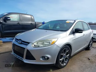 2013 Ford Focus SE with VIN 1FADP3K27DL203880, listed as a IAAI auction lot 41951733 with 131,880 mi miles. Bid and sale history available at carsss.com. Image 17.
