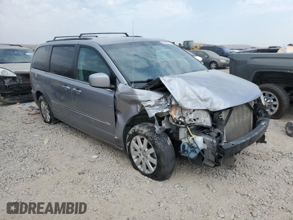 2014 Chrysler Town & Country Touring with VIN 2C4RC1BGXER395493, listed as a Copart auction lot 64263214 with 142,844 mi miles and Salvage Title. Bid and sale history available at DreamBid. Image 4.