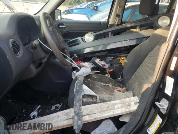 2011 Jeep Patriot Sport with VIN 1J4NT1GA4BD208339, listed as a Copart auction lot 60903265 with 210,513 mi miles and Salvage title. Bid and sale history available at DreamBid. Image 7.
