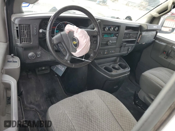 2021 Chevrolet Express Cargo z VIN 1GCWGAFP5M1251810, wystawiony jako Copart lot #43169785 z przebiegiem 57 200 mil mil oraz Szkoda całkowita • Salvage title. Historia ofert i sprzedaży dostępna na DreamBid. Obrazek 8.