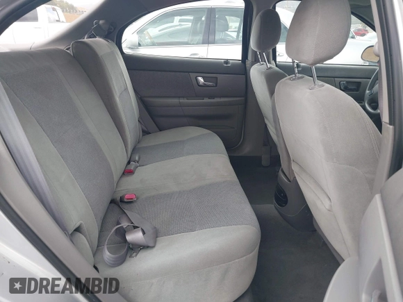 2002 Ford Taurus SE Standard with VIN 1FAFP58U82G227382, listed as a IAAI auction lot 41670977 with 66,354 mi miles. Bid and sale history available at carsss.com. Image 8.