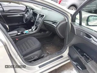 2015 Ford Fusion SE with VIN 3FA6P0H7XFR129062, listed as a IAAI auction lot 41558335 with 89,362 mi miles. Bid and sale history available at carsss.com. Image 5.
