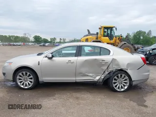 2009 Lincoln MKS with VIN 1LNHM93R79G620964, listed as a IAAI auction lot 42385061 with 107,087 mi miles and . Bid and sale history available at DreamBid. Image 14.