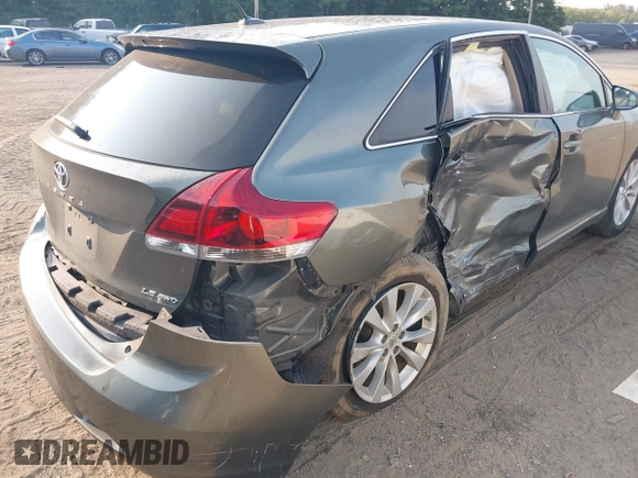 2013 Toyota Venza LE with VIN 4T3BA3BB4DU045501, listed as a IAAI auction lot 40117866 with 184,089 mi miles. Bid and sale history available at carsss.com. Image 6.