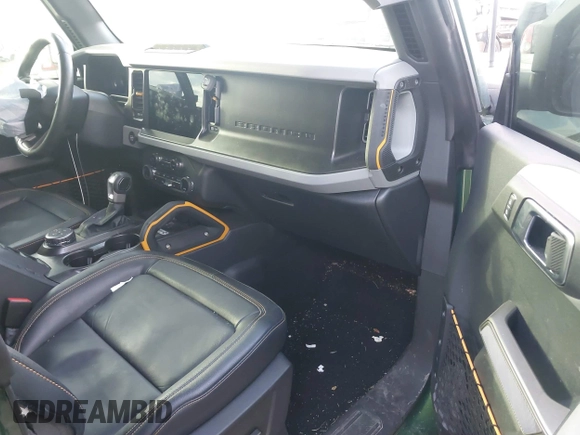 2023 Ford Bronco z VIN 1FMEE5DP2PLA95399, wystawiony jako IAAI lot #41899728 z przebiegiem 16 199 mil mil oraz . Historia ofert i sprzedaży dostępna na DreamBid. Obrazek 5.