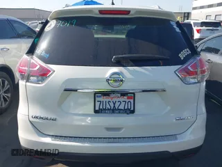 2015 Nissan Rogue SV with VIN 5N1AT2MVXFC758900, listed as a IAAI auction lot 41999538 with 104,478 mi miles and . Bid and sale history available at carsss.com. Image 17.