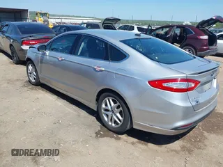 2013 Ford Fusion SE z VIN 3FA6P0HR2DR163219, wystawiony jako IAAI lot #42255313 z przebiegiem 86 631 mil mil oraz . Historia ofert i sprzedaży dostępna na DreamBid. Obrazek 3.