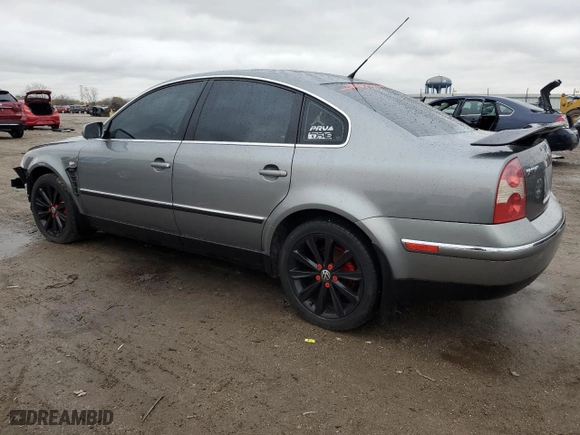 2003 Volkswagen Passat GLX with VIN WVWRH63B83P446795, listed as a Copart auction lot 81899474 with 167,828 mi miles and Salvage Title. Bid and sale history available at carsss.com. Image 2.