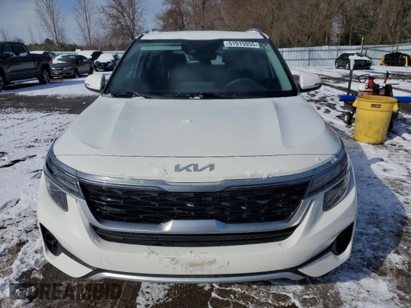 2023 Kia Seltos S with VIN KNDEUCAA4P7417416, listed as a Copart auction lot 51915955 with 40,550 mi miles and Salvage Title. Bid and sale history available at carsss.com. Image 5.