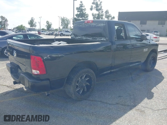 2016 Ram 1500 Express z VIN 1C6RR6FG5GS333031, wystawiony jako IAAI lot #42195110 z przebiegiem 144 921 mil mil oraz . Historia ofert i sprzedaży dostępna na DreamBid. Obrazek 4.