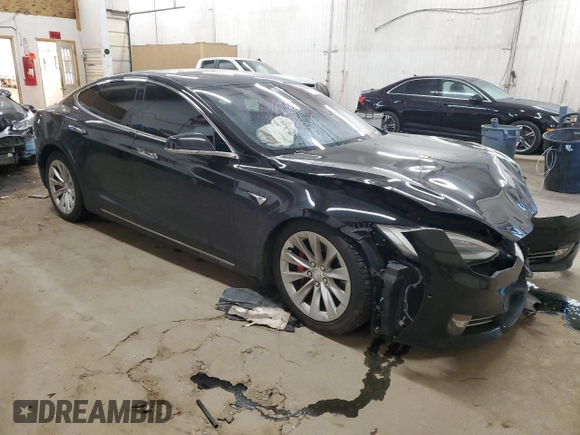 2019 Tesla Model S 100D с VIN 5YJSA1E46KF332553, выставлен на аукционе Copart как лот 41532825 с пробегом 131 073 миль миль и Списание • Salvage title. История ставок и продаж доступна на DreamBid. Изображение 4.