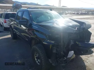 2021 Chevrolet Silverado 1500 RST with VIN 3GCPWDED1MG367670, listed as a IAAI auction lot 41616135 with 50,432 mi miles. Bid and sale history available at carsss.com. Image 1.