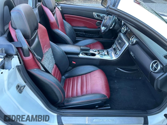 2017 Mercedes-Benz SLC 43 AMG with VIN WDDPK6GA6HF137565, listed as a Copart auction lot 54969215 with 157,091 mi miles and Clean Title. Bid and sale history available at DreamBid. Image 5.