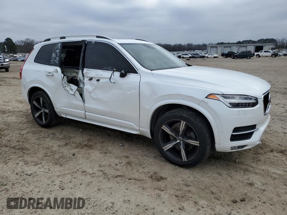 2018 Volvo XC90 Momentum with VIN YV4A22PK3J1214605, listed as a Copart auction lot 43333685 with 80,339 mi miles and Clean Title. Bid and sale history available at carsss.com. Image 4.