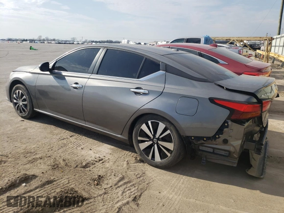 2019 Nissan Altima 2.5 S with VIN 1N4BL4BV0KC212310, listed as a Copart auction lot 51321905 with 39,289 mi miles and Salvage Title. Bid and sale history available at carsss.com. Image 2.