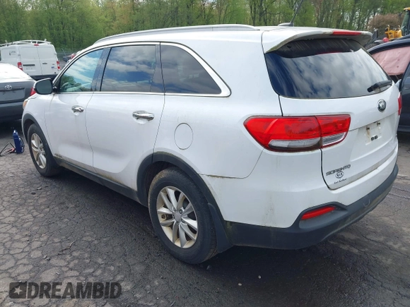 2017 Kia Sorento LX with VIN 5XYPGDA54HG221439, listed as a IAAI auction lot 42218760 with 152,475 mi miles and . Bid and sale history available at carsss.com. Image 3.