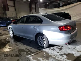 2012 Volkswagen Jetta Sedan SE w/Convenience & Sunroof PZEV with VIN 3VWBP7AJ6CM306185, listed as a Copart auction lot 44975285 with 104,472 mi miles and Clean Title. Bid and sale history available at carsss.com. Image 2.
