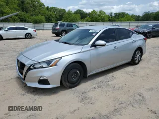 2020 Nissan Altima S z VIN 1N4BL4BV4LC281888, wystawiony jako Copart lot #56763155 z przebiegiem 87 105 mil mil oraz Czysty tytuł • Clean title. Historia ofert i sprzedaży dostępna na DreamBid. Obrazek 1.