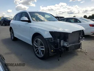 2015 Audi SQ5 Premium Plus with VIN WA1CGAFP6FA048943, listed as a Copart auction lot 65964604 with 103,596 mi miles and Salvage Title. Bid and sale history available at carsss.com. Image 4.
