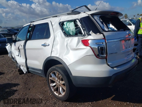 2015 Ford Explorer Limited with VIN 1FM5K7F83FGB31599, listed as a IAAI auction lot 41749019 with Not Provided miles and . Bid and sale history available at carsss.com. Image 3.