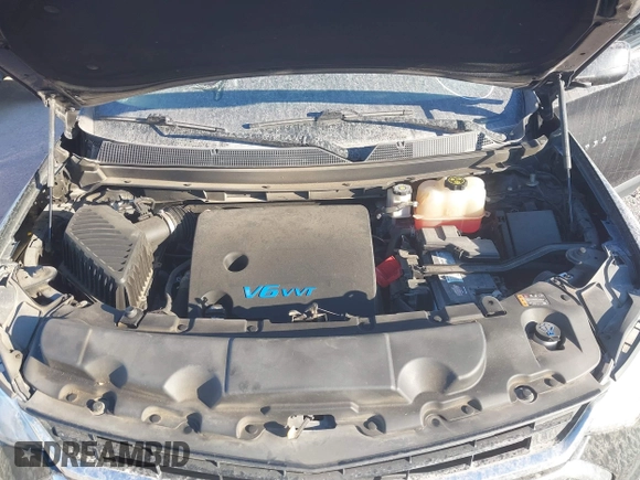 2019 Chevrolet Traverse LS with VIN 1GNERFKWXKJ198719, listed as a IAAI auction lot 40668986 with 99,917 mi miles. Bid and sale history available at carsss.com. Image 10.