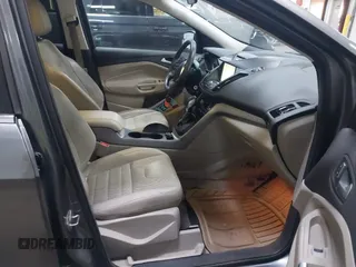 2014 Ford Escape SE с VIN 1FMCU9G9XEUD37491, выставлен на аукционе IAAI как лот 42000637 с пробегом 141 580 миль миль и . История ставок и продаж доступна на DreamBid. Изображение 5.