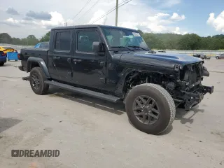 2024 Jeep Gladiator Sport S with VIN 1C6HJTAG7RL120930, listed as a Copart auction lot 55958815 with 7,828 mi miles and Salvage title. Bid and sale history available at DreamBid. Image 4.