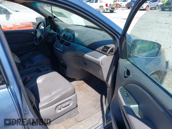 2010 Honda Odyssey EX-L with VIN 5FNRL3H75AB035654, listed as a IAAI auction lot 42026515 with 269,386 mi miles. Bid and sale history available at carsss.com. Image 5.