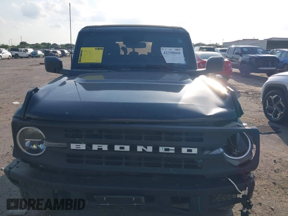 2022 Ford Bronco z VIN 1FMEE5BP3NLA74562, wystawiony jako IAAI lot #42338666 z przebiegiem 20 743 mil mil oraz . Historia ofert i sprzedaży dostępna na DreamBid. Obrazek 12.