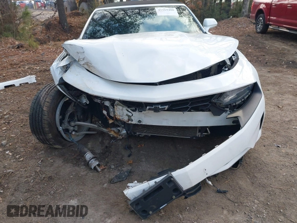 2019 Chevrolet Camaro 1LT with VIN 1G1FB3DXXK0124754, listed as a IAAI auction lot 41169480 with 81,727 mi miles. Bid and sale history available at carsss.com. Image 6.