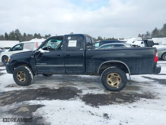 2006 Toyota Tundra SR5 with VIN 5TBBT44196S476238, listed as a IAAI auction lot 41524111 with 174,631 mi miles. Bid and sale history available at carsss.com. Image 14.