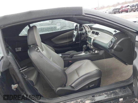 2015 Chevrolet Camaro LT with VIN 2G1FF3D31F9280047, listed as a IAAI auction lot 42025967 with 125,715 mi miles. Bid and sale history available at carsss.com. Image 5.