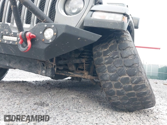 2019 Jeep Wrangler Unlimited Sahara with VIN 1C4HJXEG8KW533339, listed as a IAAI auction lot 40963653 with 69,202 mi miles and . Bid and sale history available at DreamBid. Image 6.